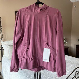 LULULEMON PACK IT UP JACKET HOODED NWT PLUMFUL 10